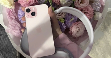 Quà Công Nghệ Thiết Thực Cho 8/3 Tại Thảo Điền – iPhone, Apple Watch & Phụ Kiện Cao Cấp